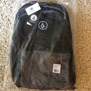 BNWT Grey and Black Volcom Backpack